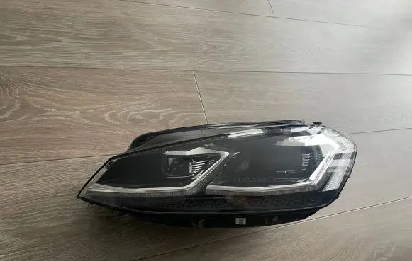 Volkswagen Golf VII Headlight/headlamp 5Q2941035