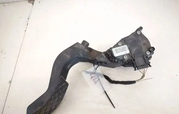 Skoda Superb B5 (3U) Accelerator throttle pedal 8d1721523f 6pv008376-03