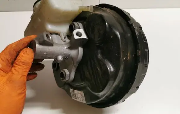 Audi Q5 SQ5 Brake booster 8R0612103D