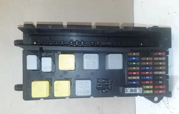 Mercedes-Benz Sprinter W906 Fuse module A9065450401