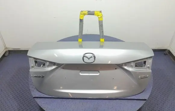Mazda 3 III Tailgate/trunk/boot lid