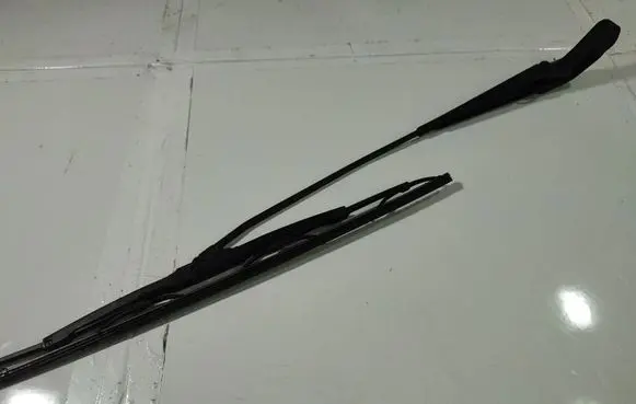 Jaguar X-Type Rear wiper blade arm 4484