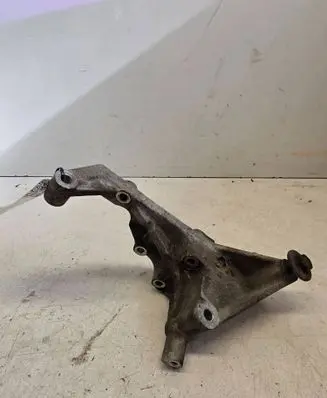 KIA Sorento Engine mounting bracket 1234