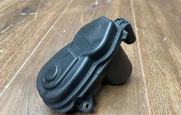 Mercedes-Benz E W213 Hand brake/parking brake motor 32358282