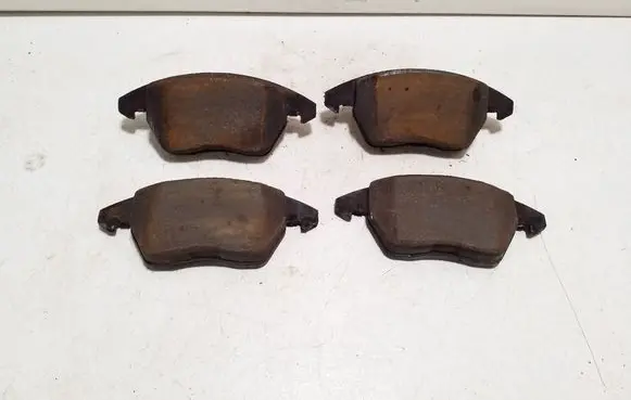 Audi A1 Brake pads (front) F23589