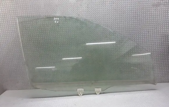 Citroen C5 Front door window glass four-door