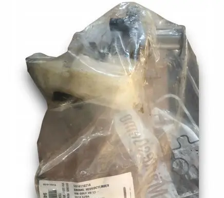Volkswagen Golf VII Master brake cylinder 5Q1611021A