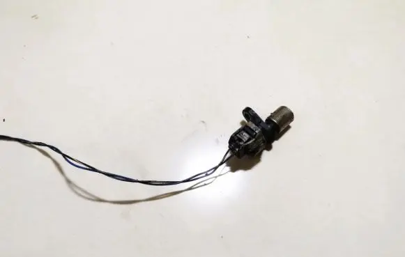 Toyota Avensis T250 Crankshaft position sensor 9091905012 0296000251