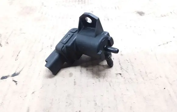 Ford Focus Vacuum valve 9688124580