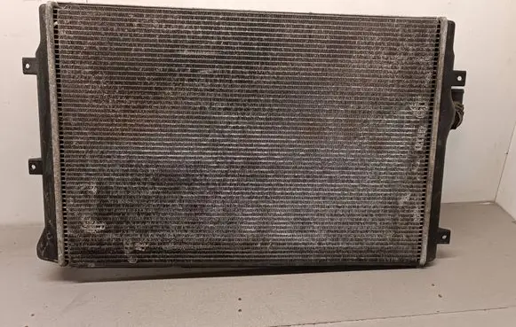 Audi A3 S3 8P Coolant radiator 1K0121251N