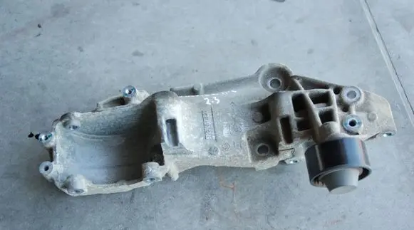 Generator/alternator bracket