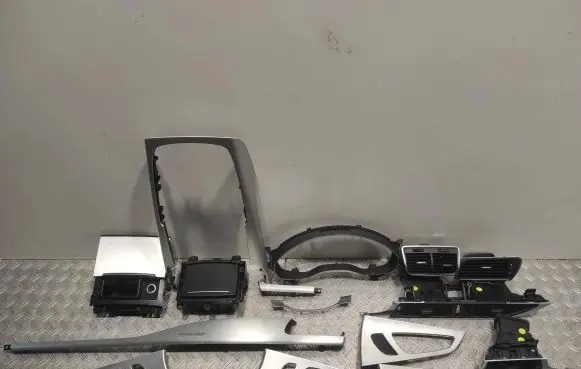 Audi A7 S7 4G Dashboard glove box trim