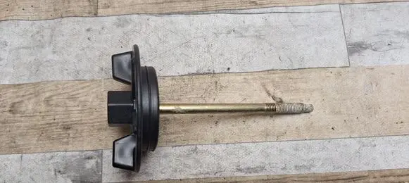 Hyundai Tucson JM Spare wheel bolt 62850