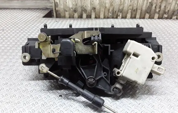 Audi A6 S6 C5 4B Loading door exterior handle 4B0827565B