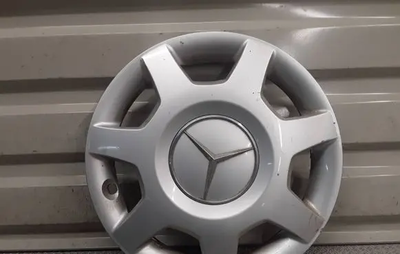 Mercedes-Benz A W169 R15 wheel hub/cap/trim A1694000925