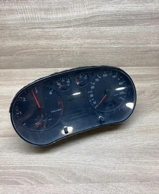 Speedometer (instrument cluster)