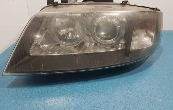 Audi A6 S6 C5 4B Headlight/headlamp