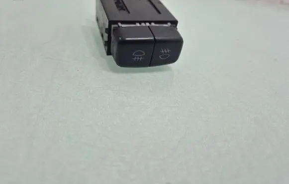 Mitsubishi Pajero Fog light switch 