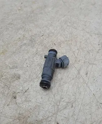 Hyundai Santa Fe Fuel injector 3531038010