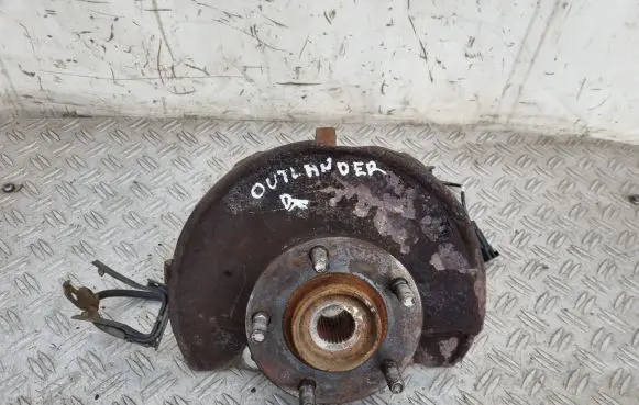 Mitsubishi Outlander Front wheel hub 4670A031