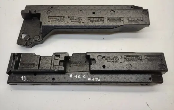 Mercedes-Benz A W176 Other trunk/boot trim element A1768900100 A1768900200