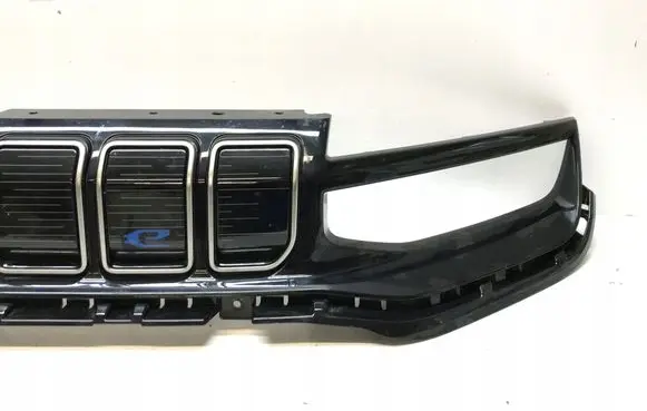 Jeep Patriot Front grill 735767816
