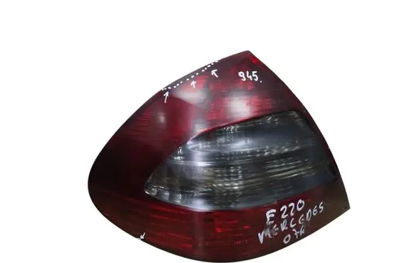 Mercedes-Benz E W210 Rear/tail lights A2118202364