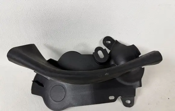 BMW 5 G60 G61 Engine compartment rubber 