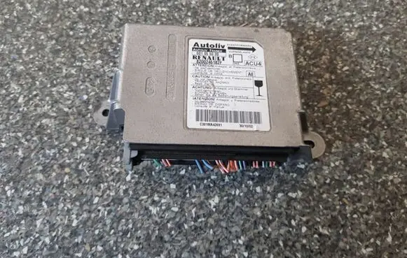 Renault Megane II Airbag control unit/module 8200246182F