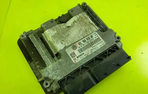 Volkswagen Golf VI Engine control unit/module 03L906018AN 03L907309R 0281016409