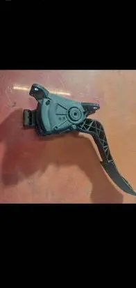 Nissan Navara D40 Accelerator throttle pedal
