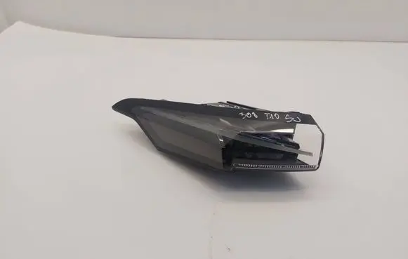 Peugeot 3008 III Rear/tail lights 9835299580