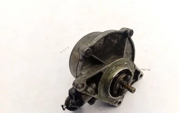 Audi A4 S4 B6 8E 8H Vacuum pump 057145100C