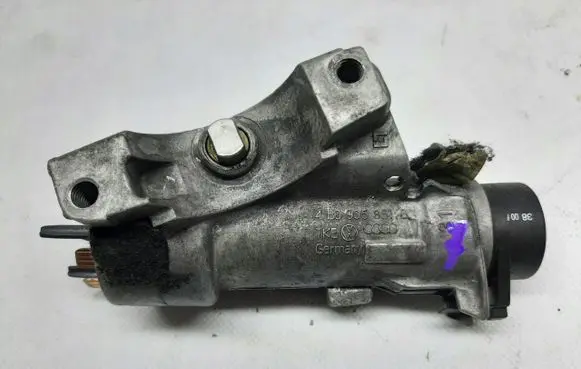 Audi A4 S4 B5 8D Ignition lock 4B0905851B