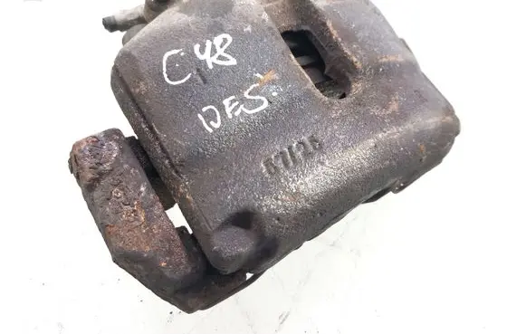 Volkswagen Touran I Front brake caliper