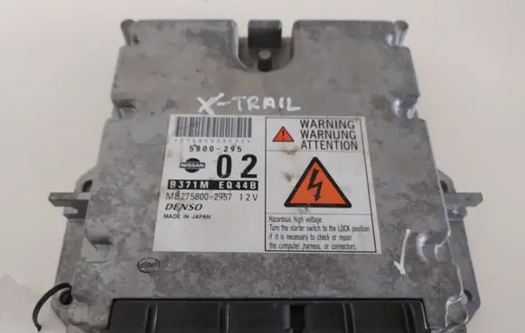 Nissan X-Trail T30 Engine control unit/module B371MEQ44B MB275800295712V 5800295