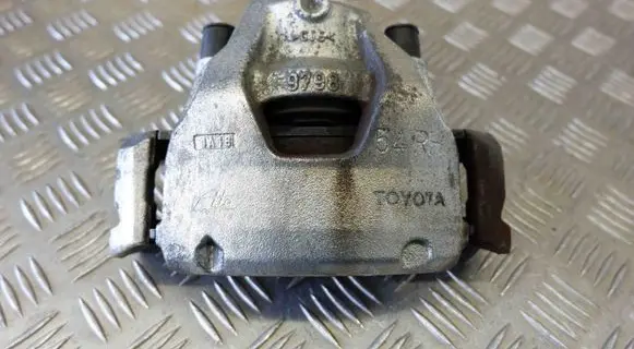 Front brake caliper