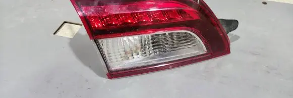 Subaru Outback (BS) Tailgate rear/tail lights 13260228