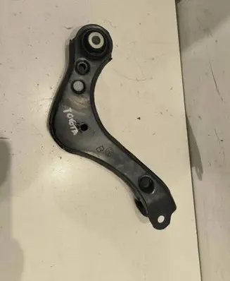 Toyota RAV 4 (XA50) Rear suspension control arm 