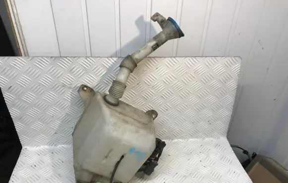 Honda Accord Windshield washer fluid reservoir/tank 015039