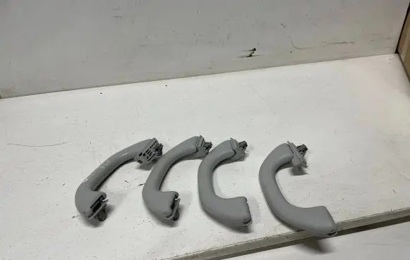 Skoda Octavia Mk3 (5E) A set of handles for the ceiling 