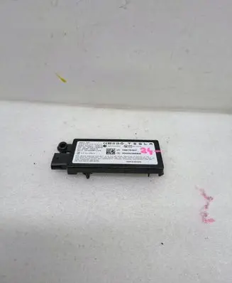Tesla Model Y Bluetooth antenna 