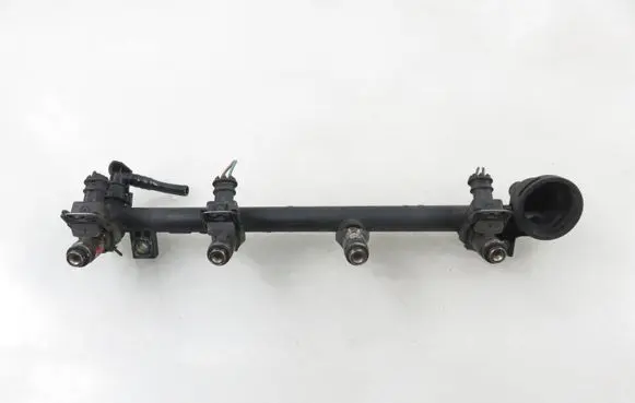 Renault Scenic I Fuel main line pipe 7700118519