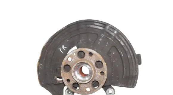 Mercedes-Benz CLA C117 X117 W117 Front wheel hub