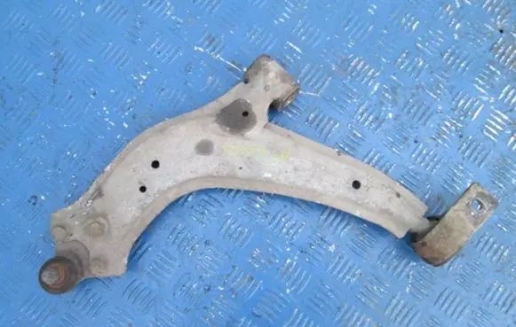 Citroen Xsara Picasso Front control arm