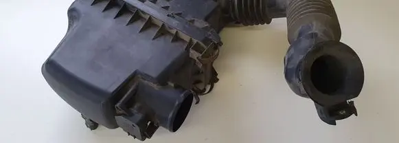Toyota Yaris Air filter box
