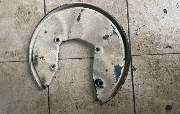Audi A6 S6 C6 4F Rear brake disc plate dust cover 