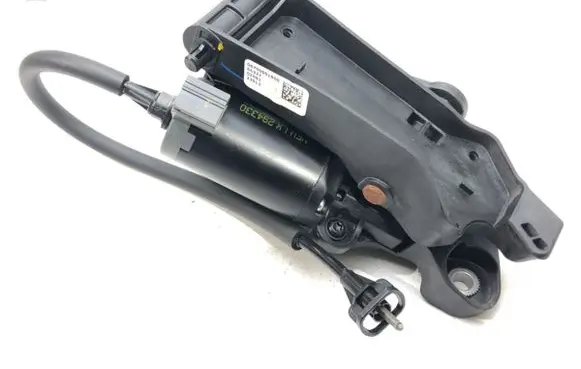 Maserati Quattroporte Accelerator throttle pedal 06700051800