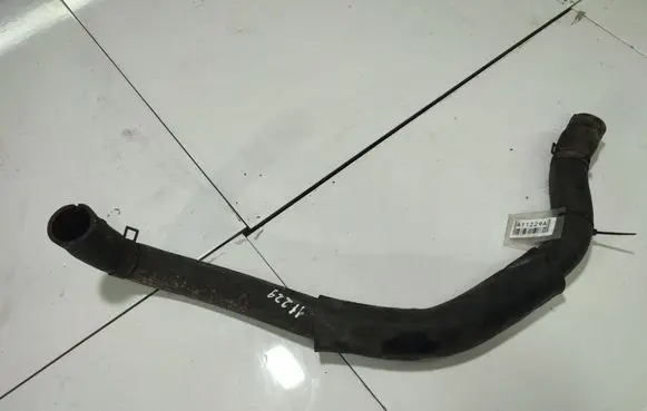 KIA Sorento Engine coolant pipe/hose 