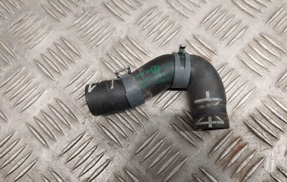 Porsche Cayenne (92A) Engine coolant pipe/hose 7L0819329A